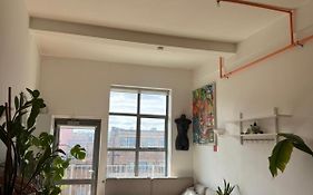 Cosy Private Room With Shared Bathroom Facilities
